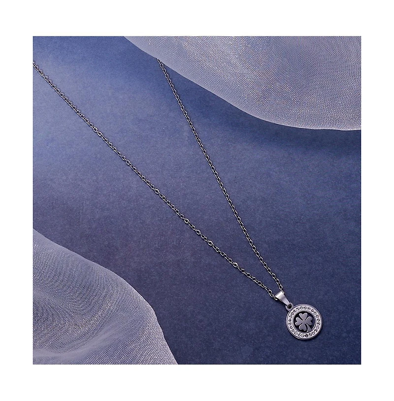 Sohi Women's The Clover Pendant Necklace