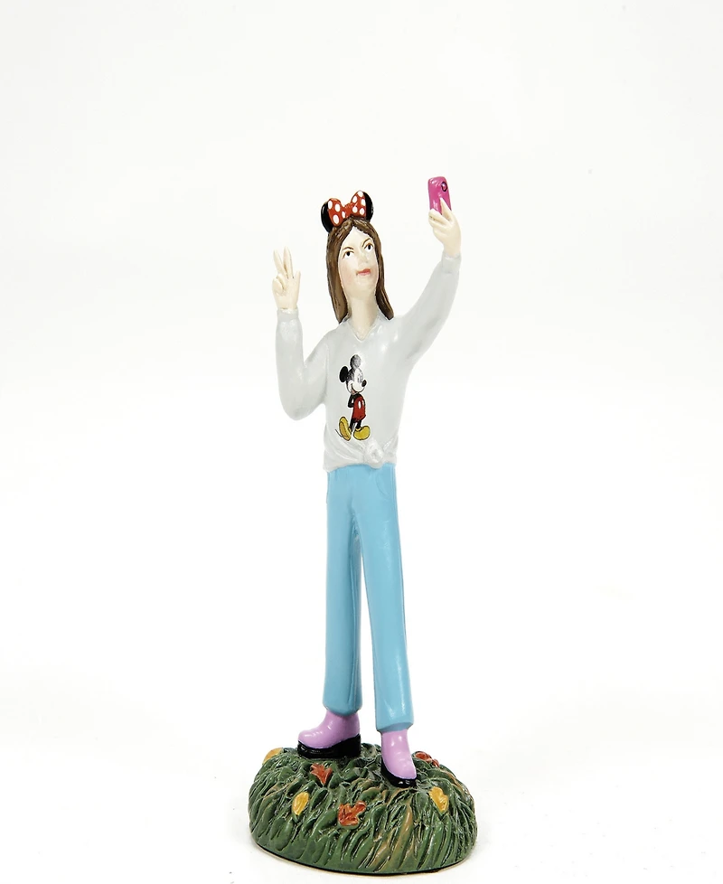 Department 56 Visiting The Park Village Accessory