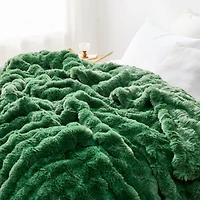 Snowball Chunky Bunny - Coma Inducer Blanket - Greener Pastures