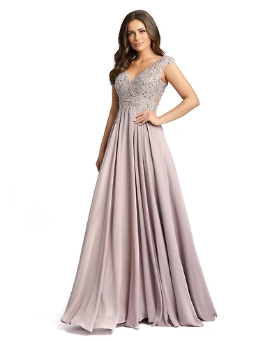 Mac Duggal Women's Appliqued Cap Sleeve Bodice Flowy Gown