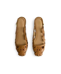 Bernardo Footwear Glinda Flat
