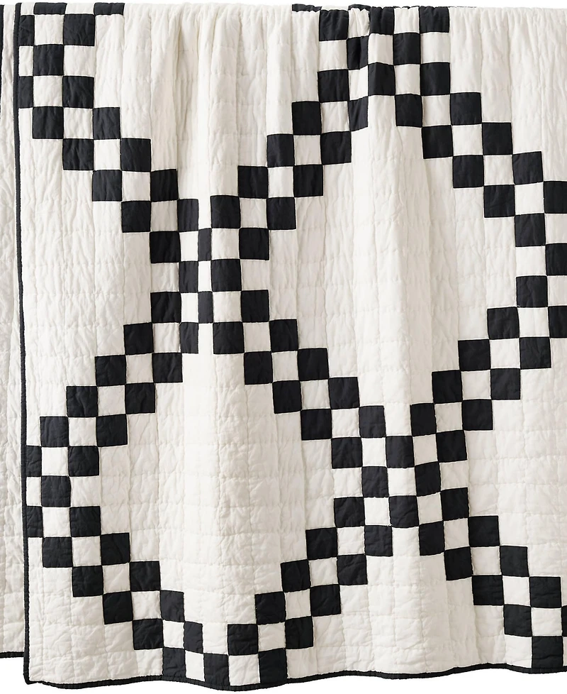 Lands' End Irish Chain Quilt