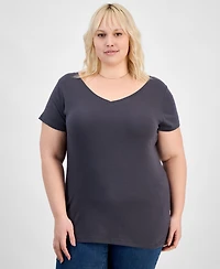 Trendy Plus Fitted V-Neck T-Shirt