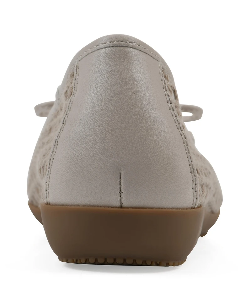 Cliffs by White Mountain Women's Chelcy Round Toe Ballet Flats