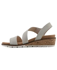 Cliffs by White Mountain Women's Tinnley Wedge Slip-On Sandals