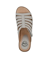 White Mountain Women's Valencia Slip-On Clog Sandals