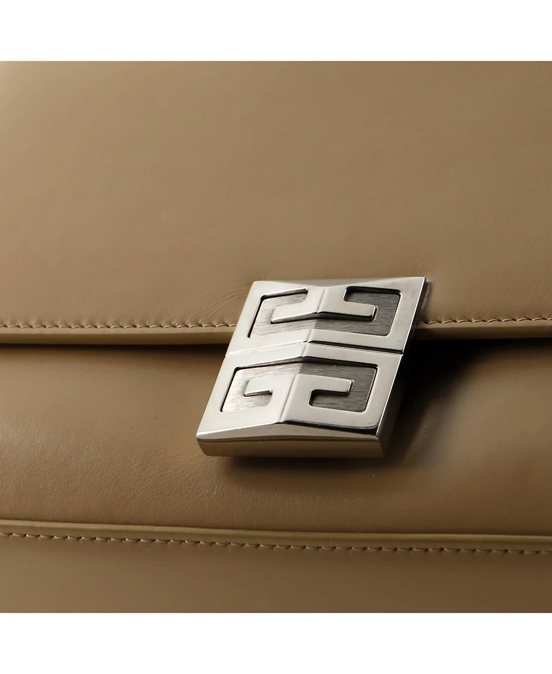 Pre-Owned Givenchy Medium 4G Shoulder Bag Leather