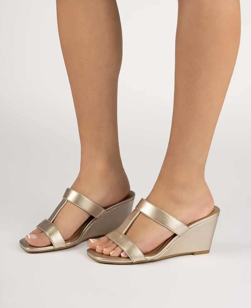 Journee Collection Women's Clodie T Strap Dress Wedge Sandals