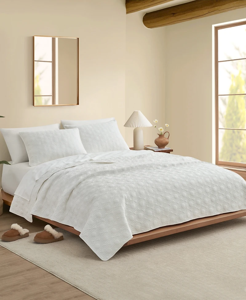 Closeout! Ugg Devon Sun Logo Quilt Set, King/California King