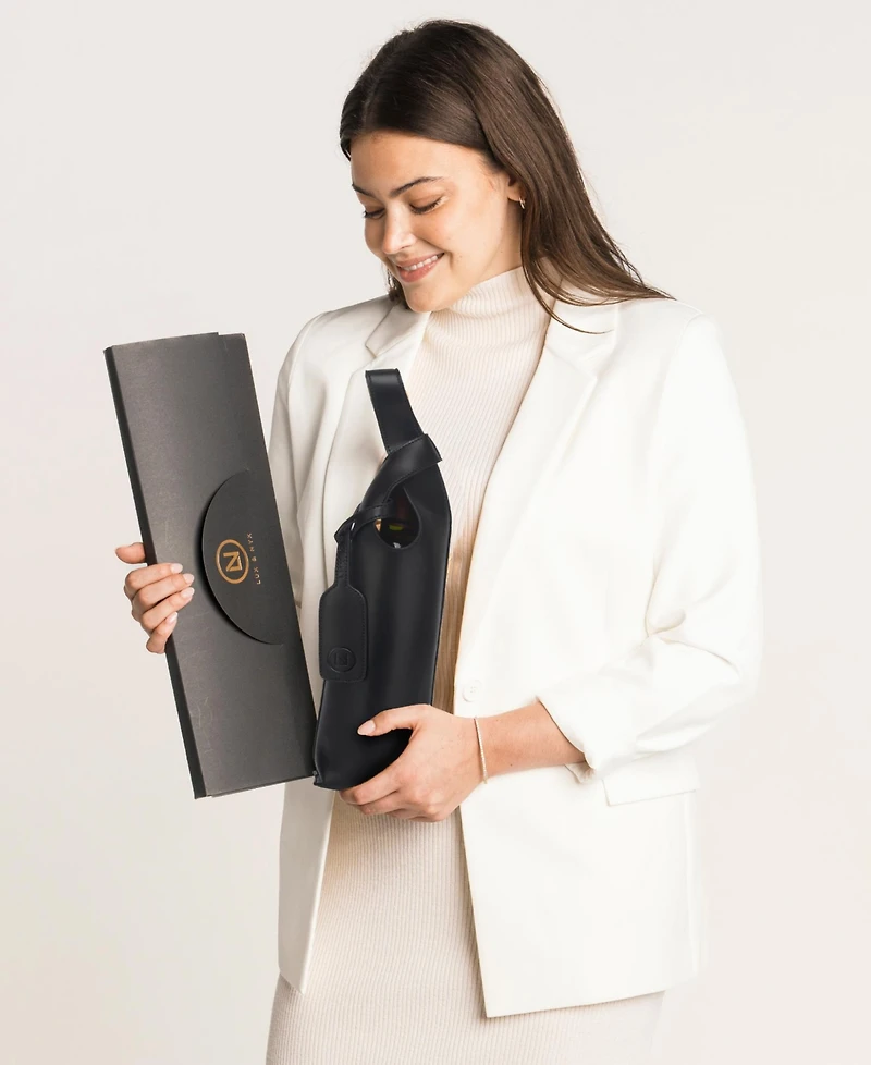 Wine Bag - 1.5-Liter Bottle Tote Upcycled Leather
