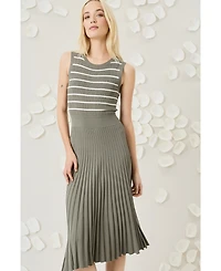 Luxely Women's Sleeveless Pleated Midi Sweater Dress