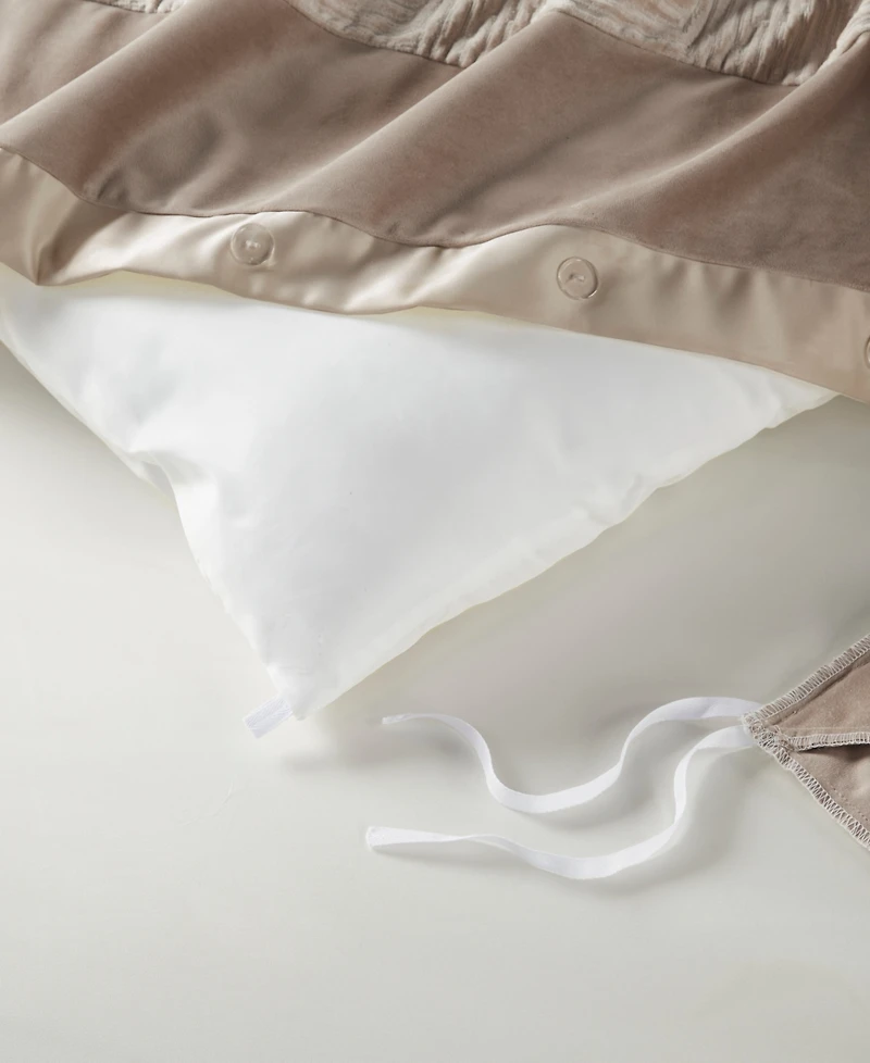 Madison Park Signature Pescal Oversized Velvet 8-Pc. Comforter Set, Full/Queen