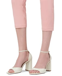 Hue Women's Mid-Rise Pull-On Denim Capri Leggings