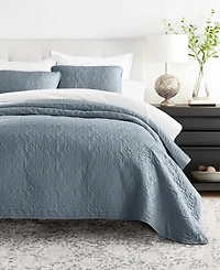 ienjoy Home Floral Stitch 3-Pc. Lightweight Quilt Set