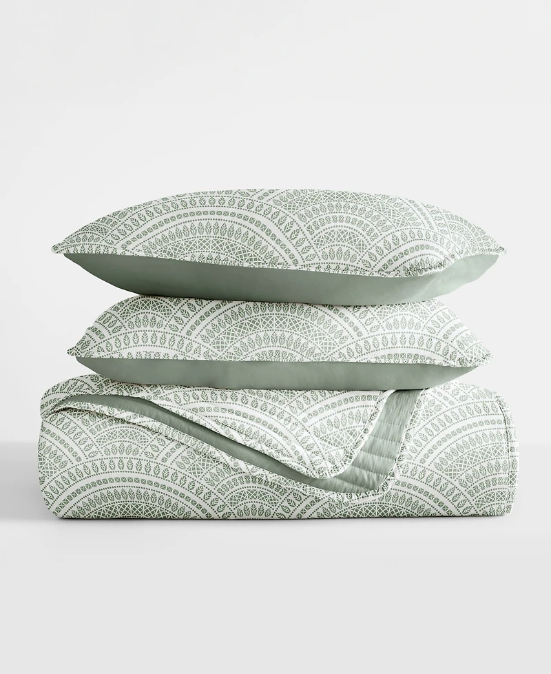 ienjoy Home Scallop Reversible 2-Pc. Lightweight Quilt Set, Twin/Twin Xl
