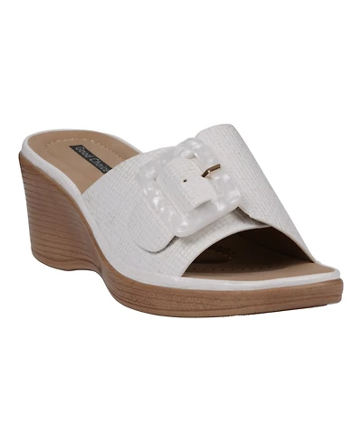 Gc Shoes Women's Teri Buckle Wedge Sandals