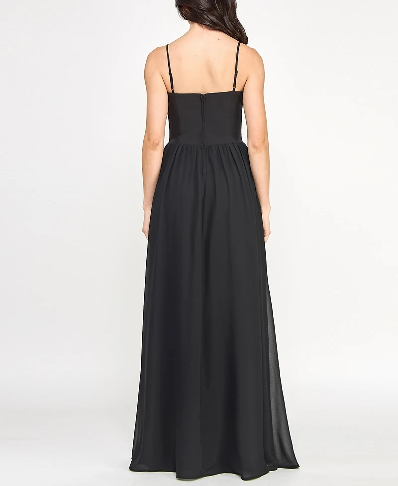 Seni & Cade Juniors' Sweetheart-Neck Sleeveless Gown