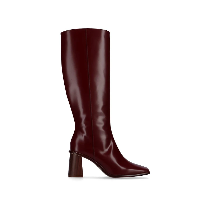 East Sleek Burgundy Leather Boots