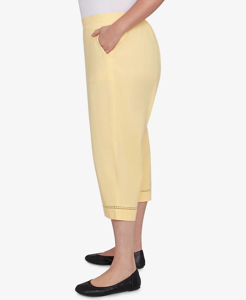 Alfred Dunner Plus Lace Dotted Trim Capri Pants