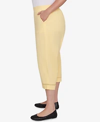 Alfred Dunner Plus Lace Dotted Trim Capri Pants