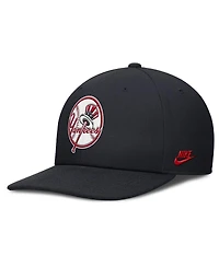 Nike Men's Navy/ New York Yankees Pro Performance Snapback Hat