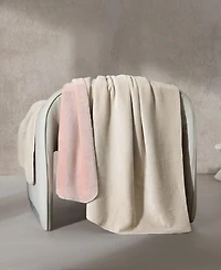 Calvin Klein Modern Solid Reversible Throw, 70" X 50"