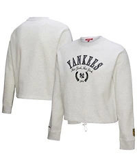 Mitchell & Ness Women's Heather Gray New York Yankees Cropped Toggle Pullover Sweatshirt