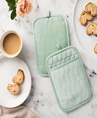 Martha Stewart Honeycomb Quilted Chambray Pot Holder Set, 7" x 10"