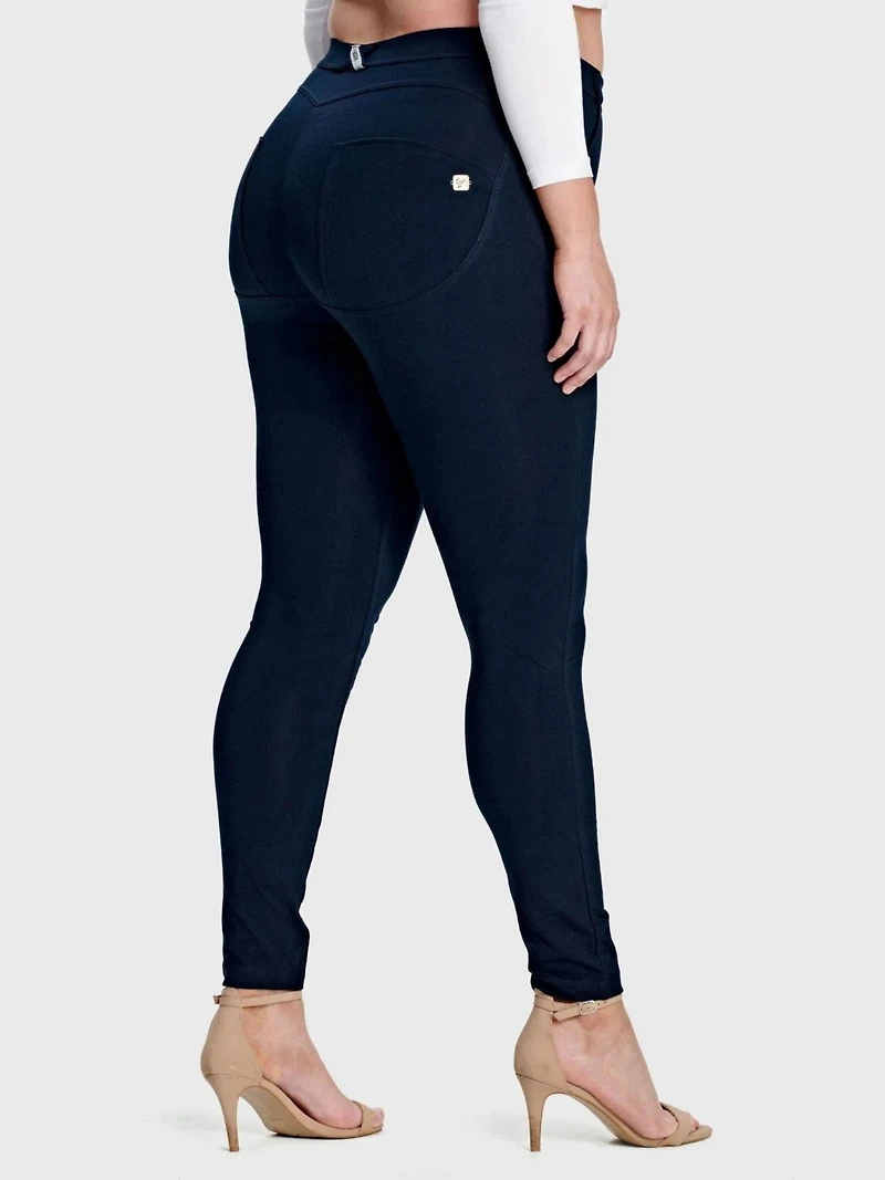 Freddy Women's Curvy High-Rise Sculpting Skinny Pants