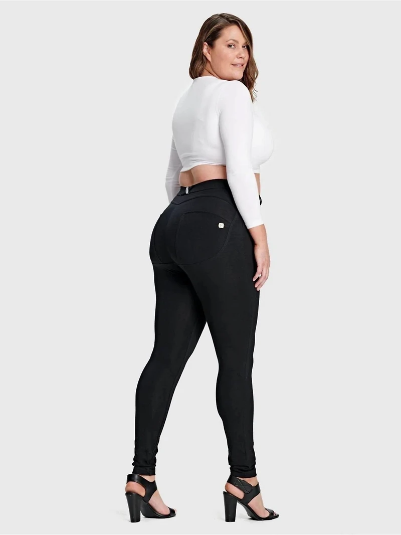 Freddy Women's Curvy High-Rise Sculpting Skinny Pants