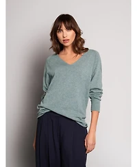 Celtic & Co. Women's Geelong Slouch V Sweater