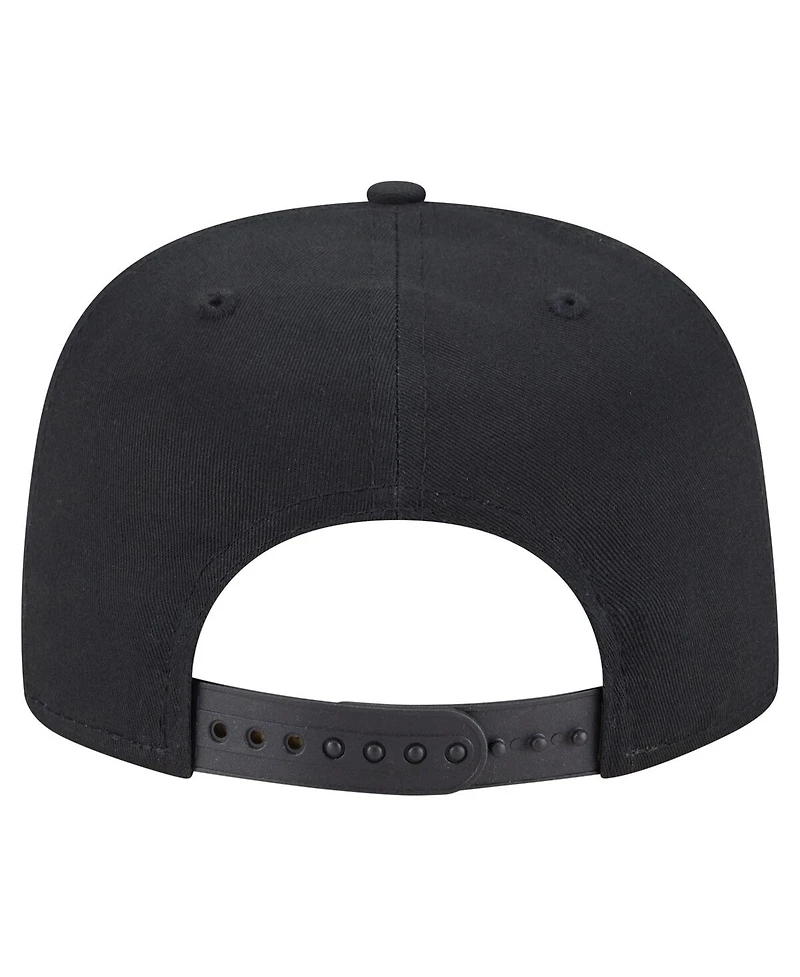 New Era Men's Black Chicago Bulls Team Text Golfer Snapback Hat