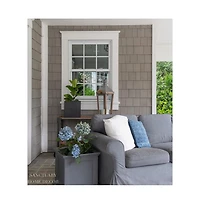 Larlen Planter