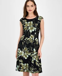 Connected Women's Printed Cap-Sleeve Dress