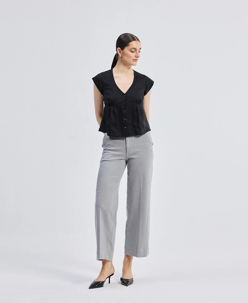 Reistor Women's Deep V-neck Short Top