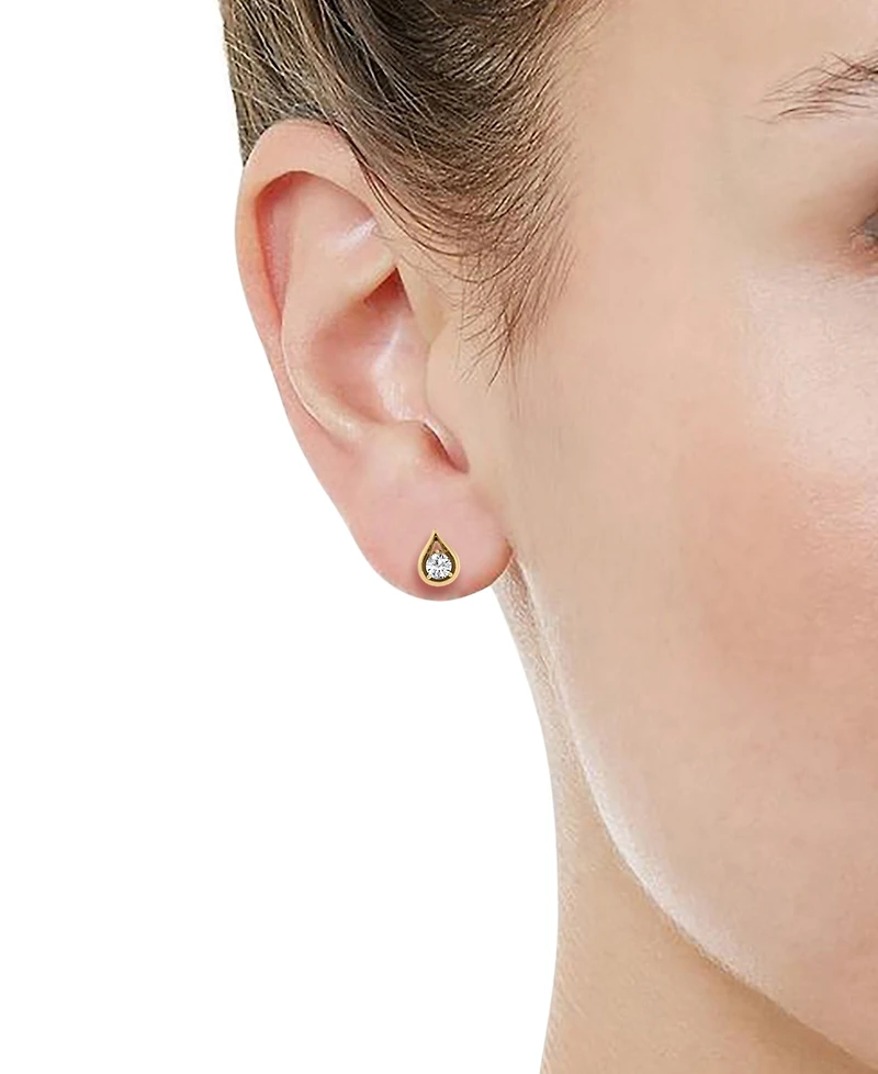 Diamond Teardrop Shape Stud Earrings (3/8 ct. t.w.) in 14k Gold