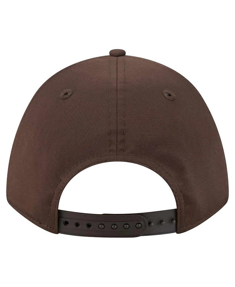 New Era Men's White/Brown Cleveland Browns Adventure Gradient 9FORTY M-Crown A-Frame Adjustable Hat