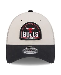 New Era Men's Khaki/Black Chicago Bulls Throwback Patch Trucker 9FORTY Adjustable Hat