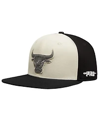 Pro Standard Men's Cream Chicago Bulls French Terry Snapback Hat