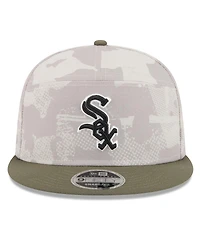 New Era Men's Light Beige/Olive Chicago White Sox 2025 Armed Forces Day Split Panel 9FIFTY Snapback Hat
