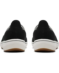 Clarks Women's Cloud Steppers Breeze Sky Air Closed Toe Shoes