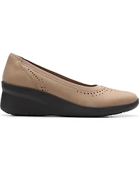 Clarks Collection Women's Suttyn Kaylie Slip-On Shoes
