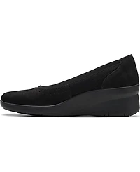 Clarks Collection Women's Suttyn Kaylie Slip-On Shoes