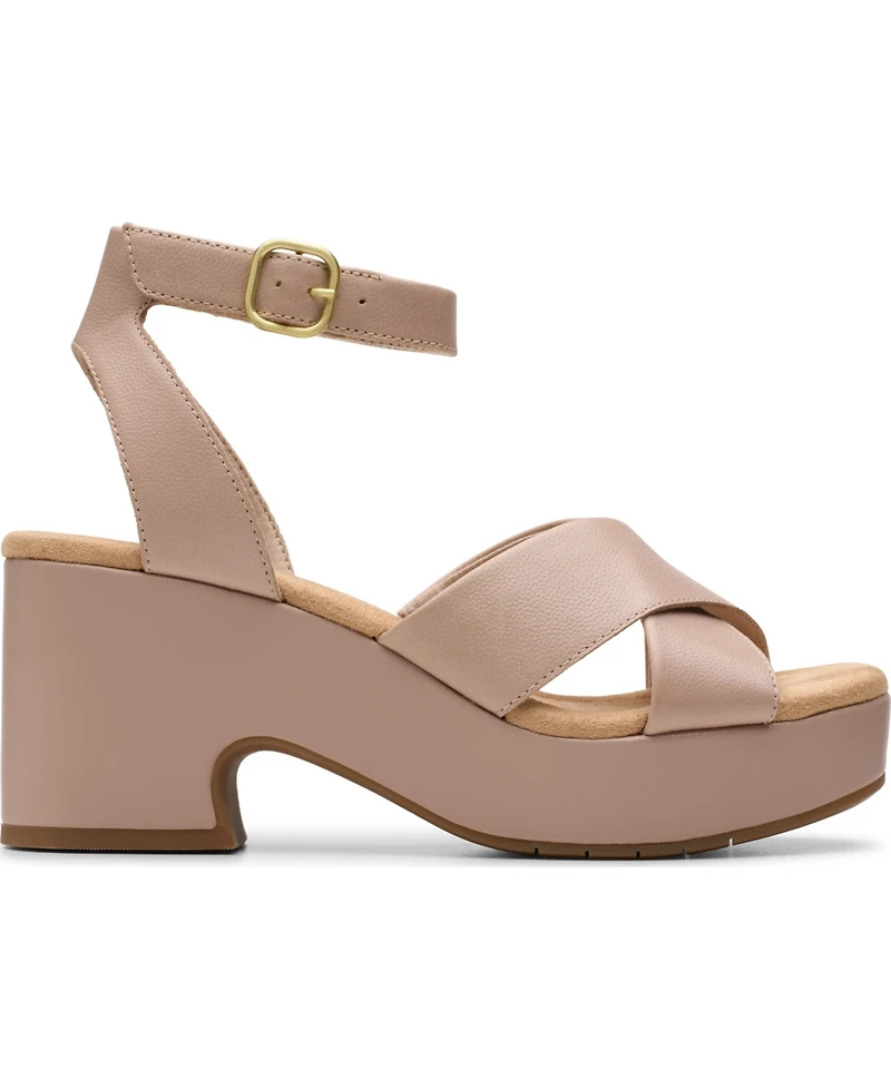 Clarks Collection Women's Nerisa Wedge Sandals