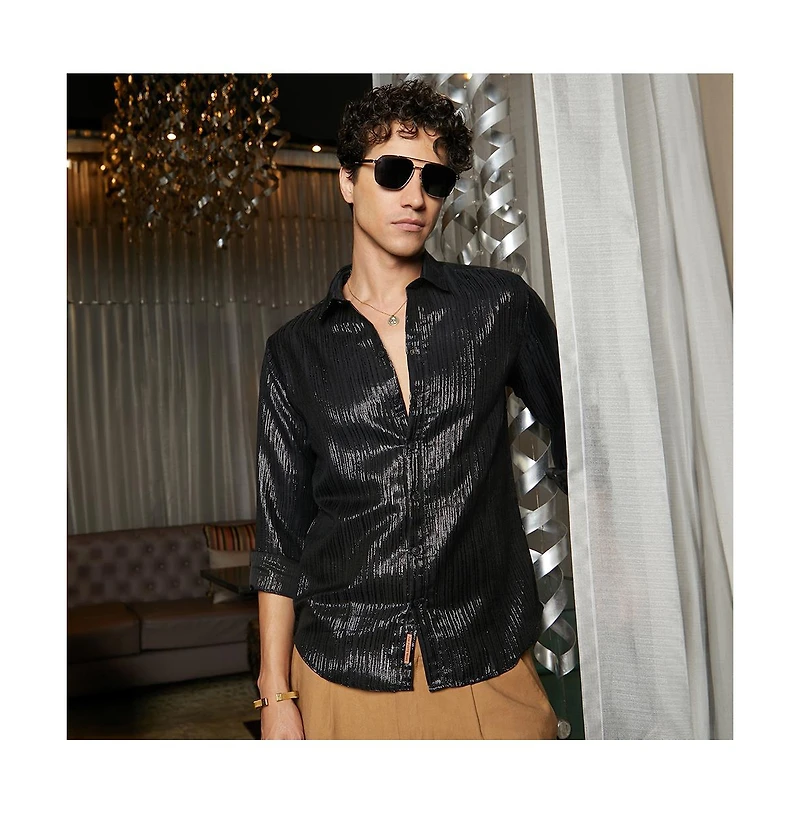 Campus Sutra Men's Metallic Black Metallic Blushed Shirt