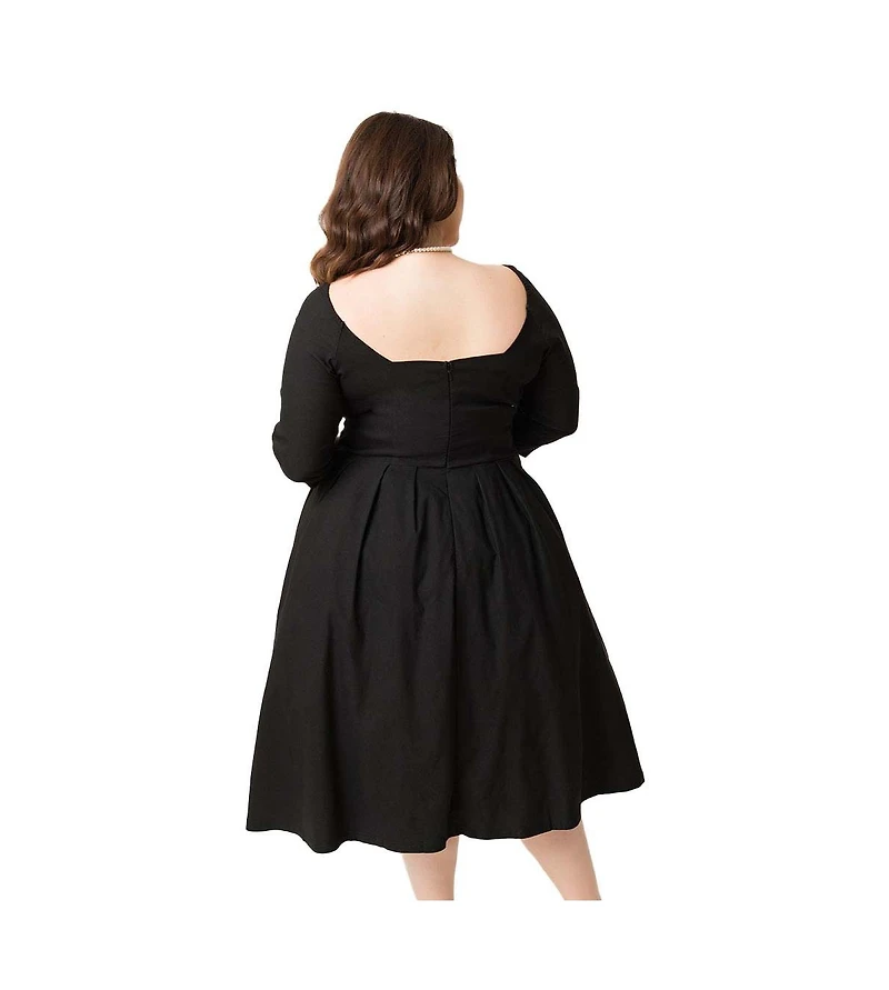 Unique Vintage Plus Woven Sweetheart Neckline Lamar Swing Dress