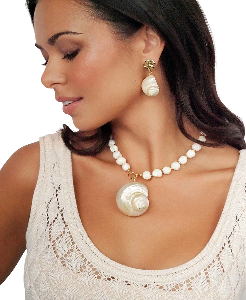 Ettika Sunken Treasure Shell Pendant Necklace
