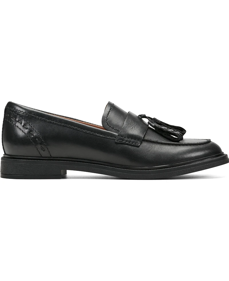 Earth Women's Deeana Stitched Tassel Loafers