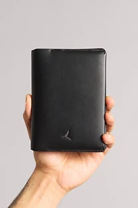 Troubadour Men's Passport Wallet