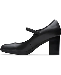 Clarks Women's Bayla Lily Round Toe Pumps